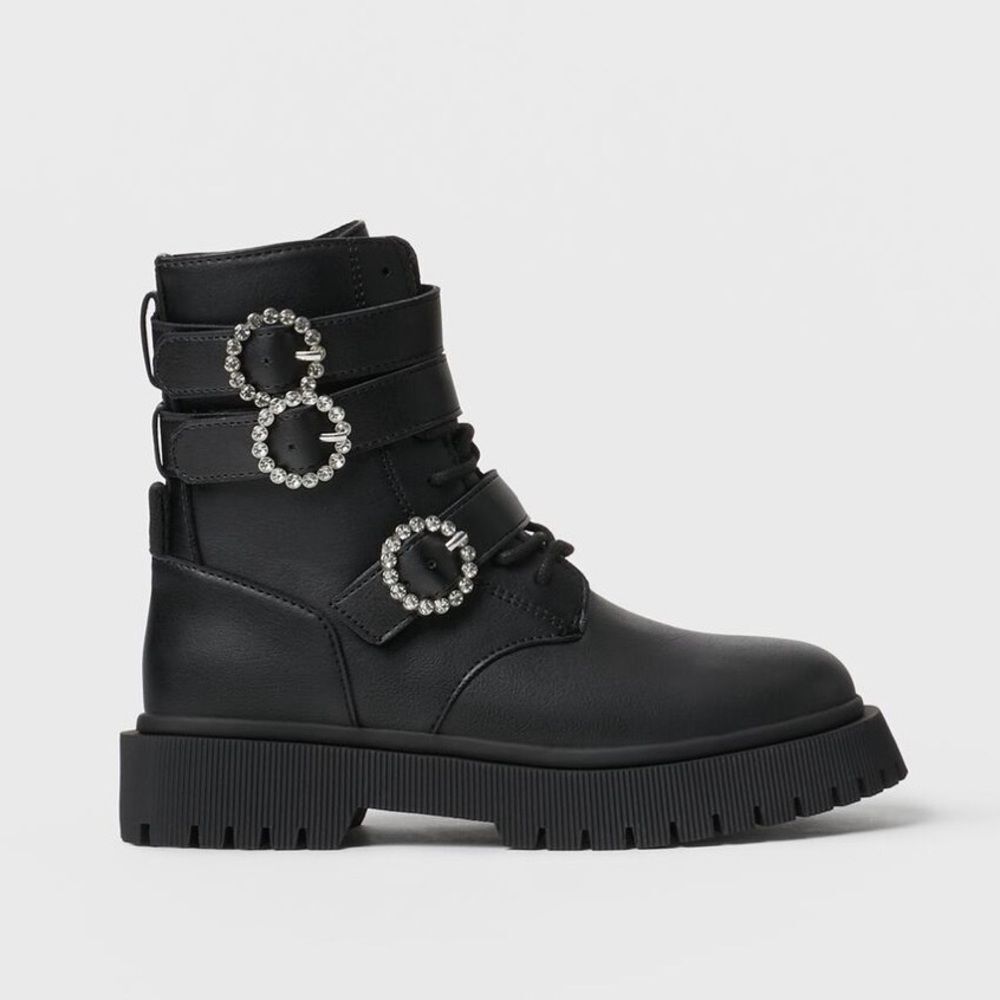 ZARA Leather Lug Sole Moto Boots Lace Up Jewel Chunky Platform Ankle Black Sz 35